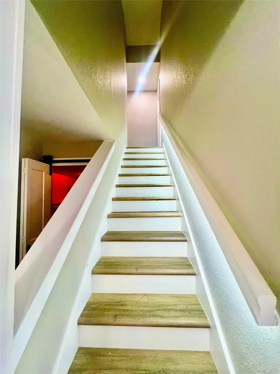 610 Lemons Street, Cedar Hill, TX 75104 - Image #2