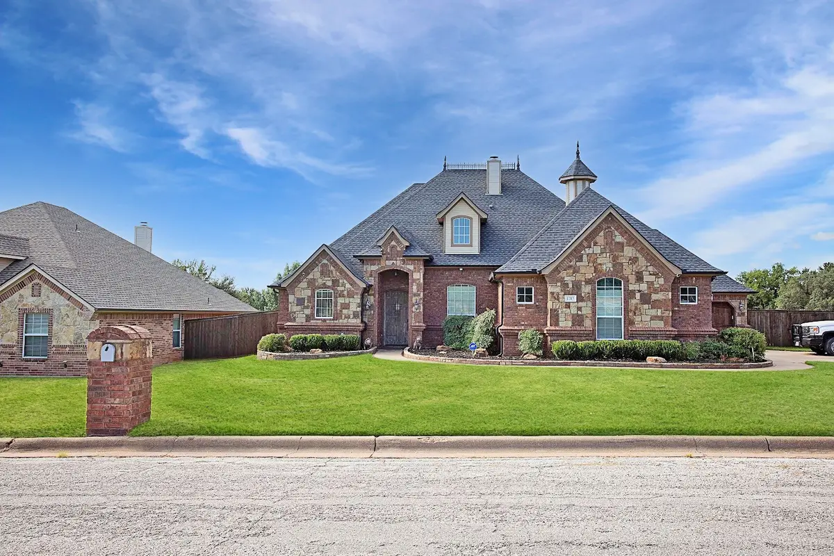 1717 Dakota Drive, Graham, TX 76450 - Image #1