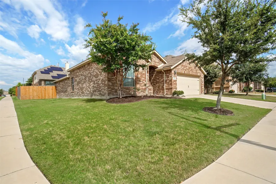 5901 Mackerel Drive, Fort Worth, TX 76179 - Image #3