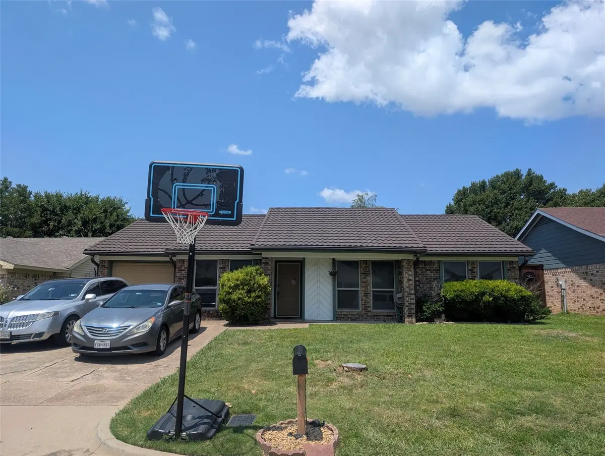 5314 Umbrella Pine Court, Arlington, TX 76018 - Image #1