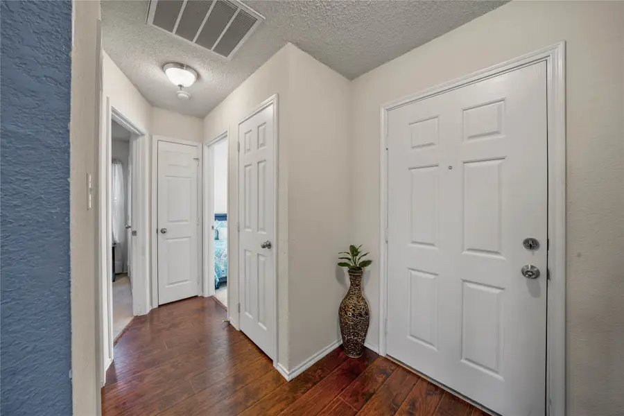 7412 Ranger Way, Fort Worth, TX 76133 - Image #3