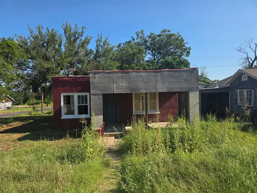 1100 E Walker Street, Breckenridge, TX 76424 - Image #2