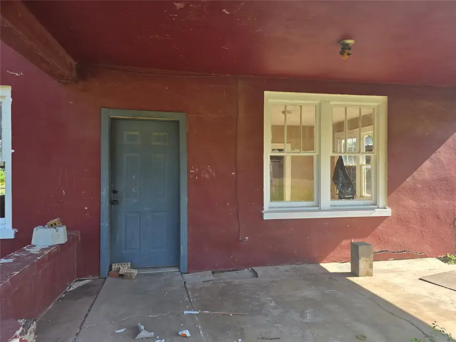 1100 E Walker Street, Breckenridge, TX 76424 - Image #3