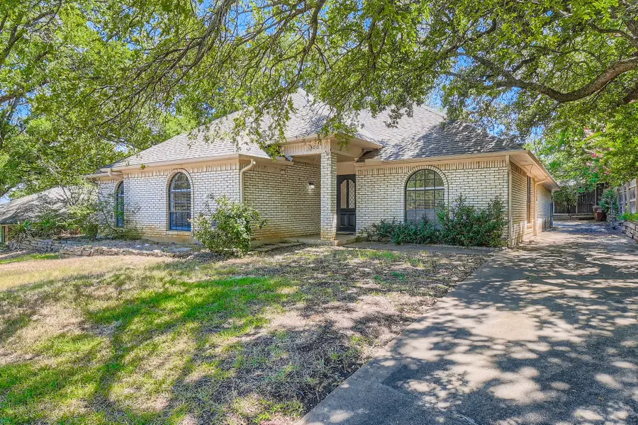 1500 Sandy Creek Drive, Denton, TX 76205 - Image #2