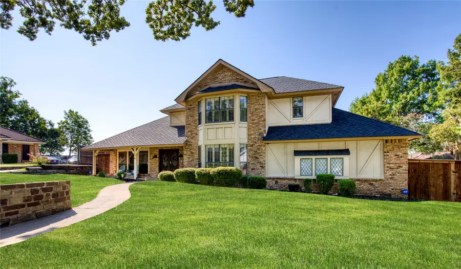 320 Blue Quail Court, Bedford, TX 76021 - Image #2