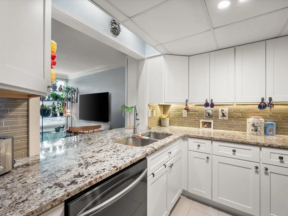 578 E Avenue J #A, Grand Prairie, TX 75050 - #1