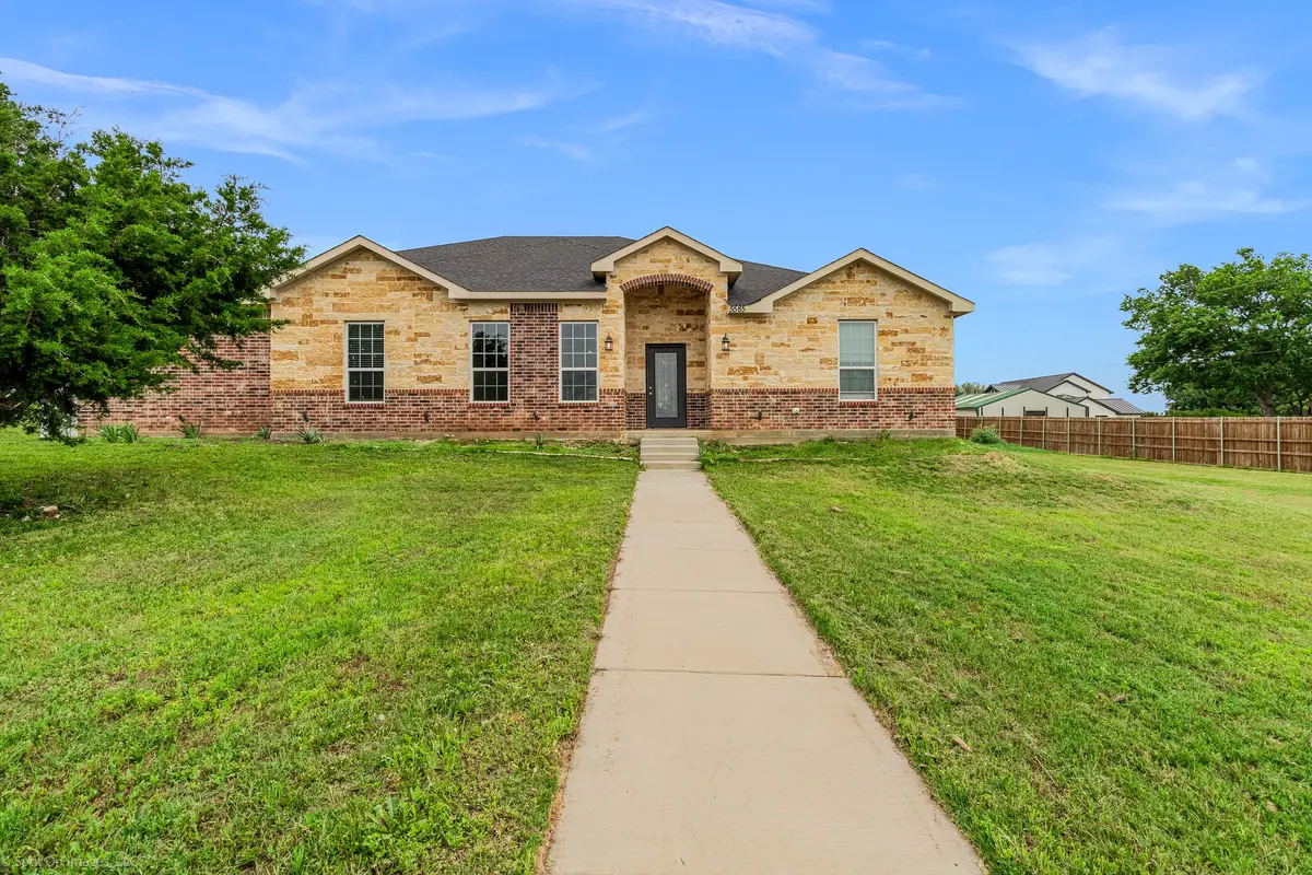 5585 Justine Place, Fort Worth, TX 76126 - Image #1