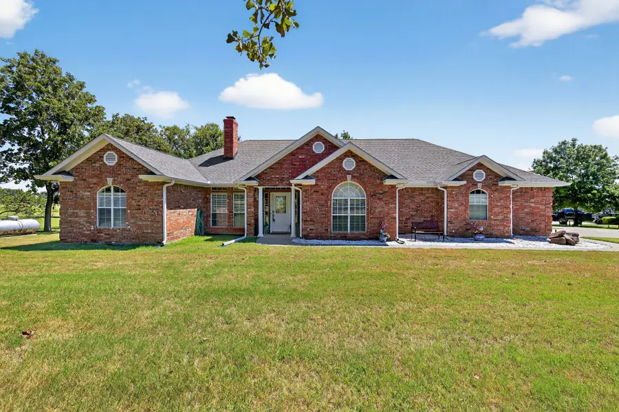 482 Center Hill Road, Gainesville, TX 76240 - Image #2