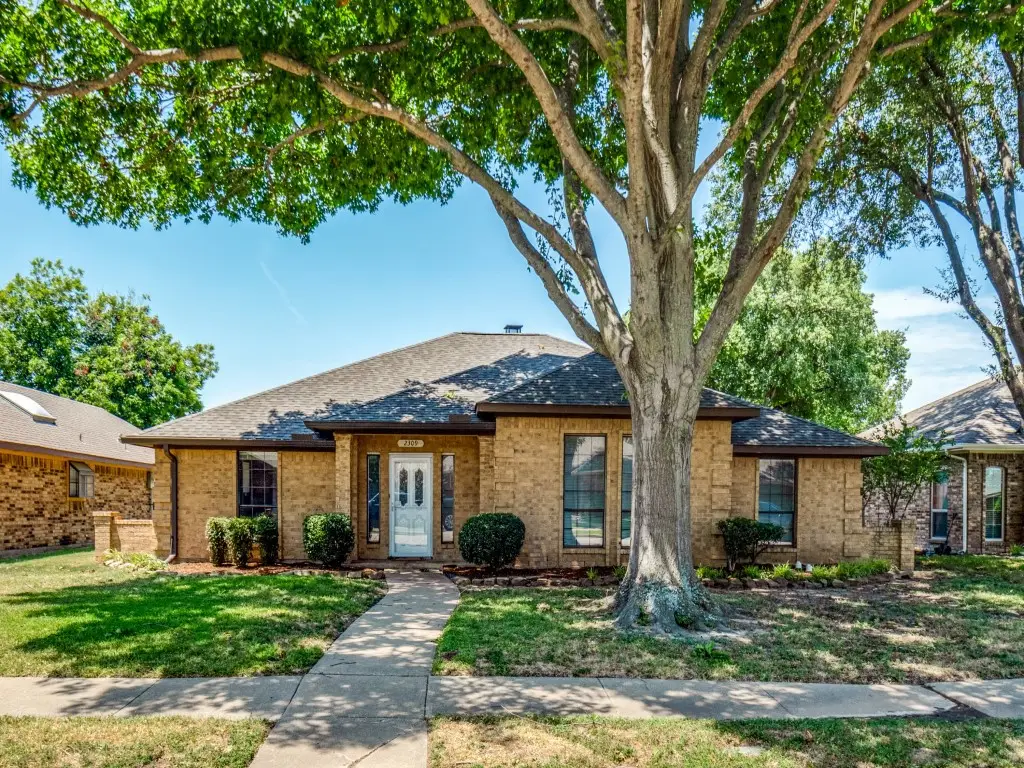 2309 Brownlee Boulevard, Rowlett, TX 75088 - Image #1