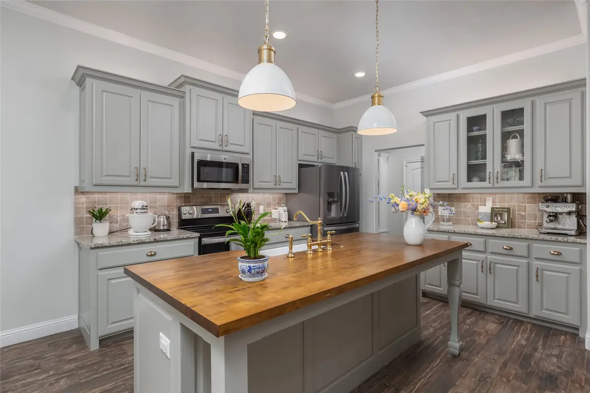 1033 Tex Lane, Springtown, TX 76082 - #1