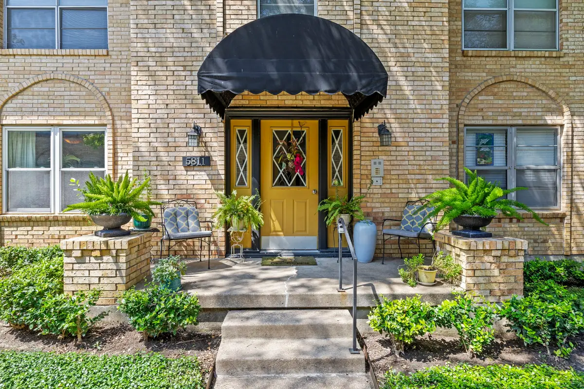 5811 Sandhurst Lane #A, Dallas, TX 75206 - Image #1
