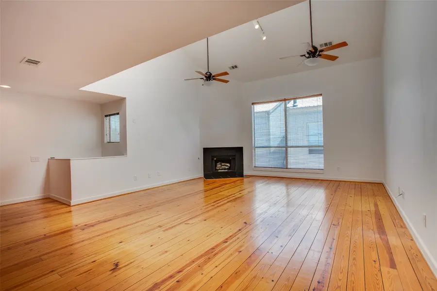 3840 San Jacinto Street, Dallas, TX 75204 - Image #2