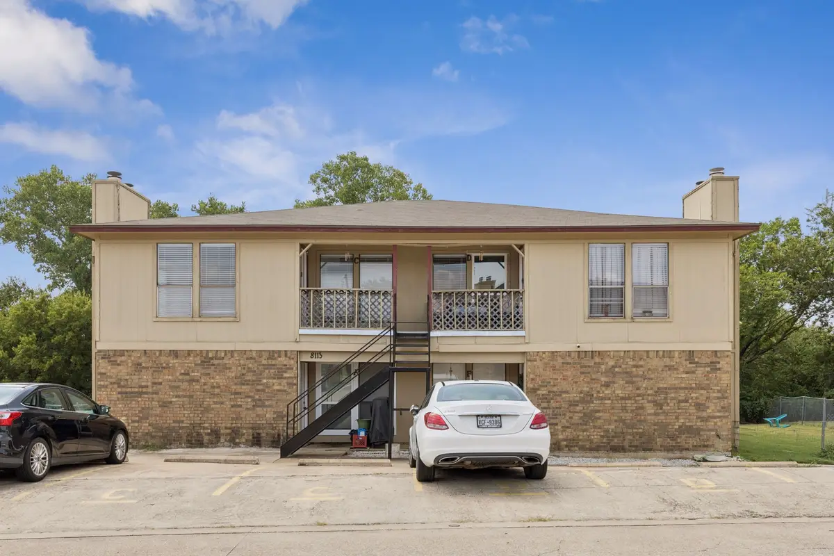 8113 Foxfire Lane, White Settlement, TX 76108 - Image #1