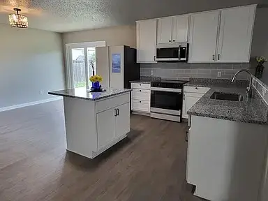 334 Saddlebrook Drive, Krum, TX 76249 - Image #2