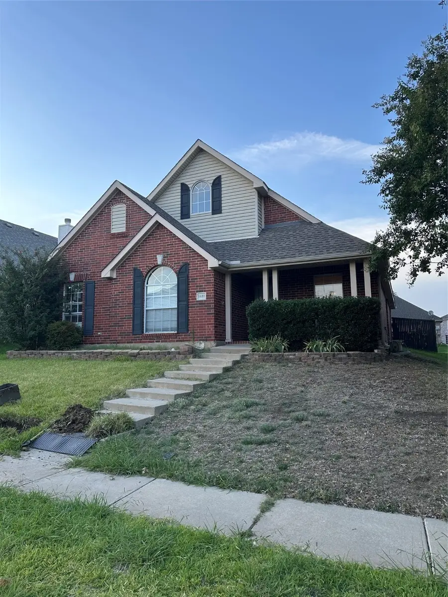 1681 Yellowstone Avenue, Lewisville, TX 75077 - Image #2