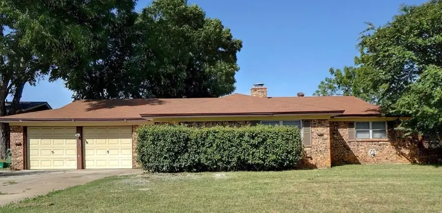 7125 Corona Drive, North Richland Hills, TX 76180 - Image #2