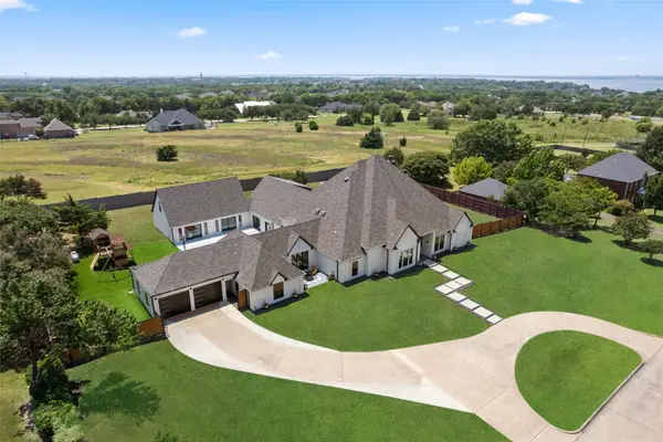 209 Carriage Hill Lane, Heath, TX 75032
