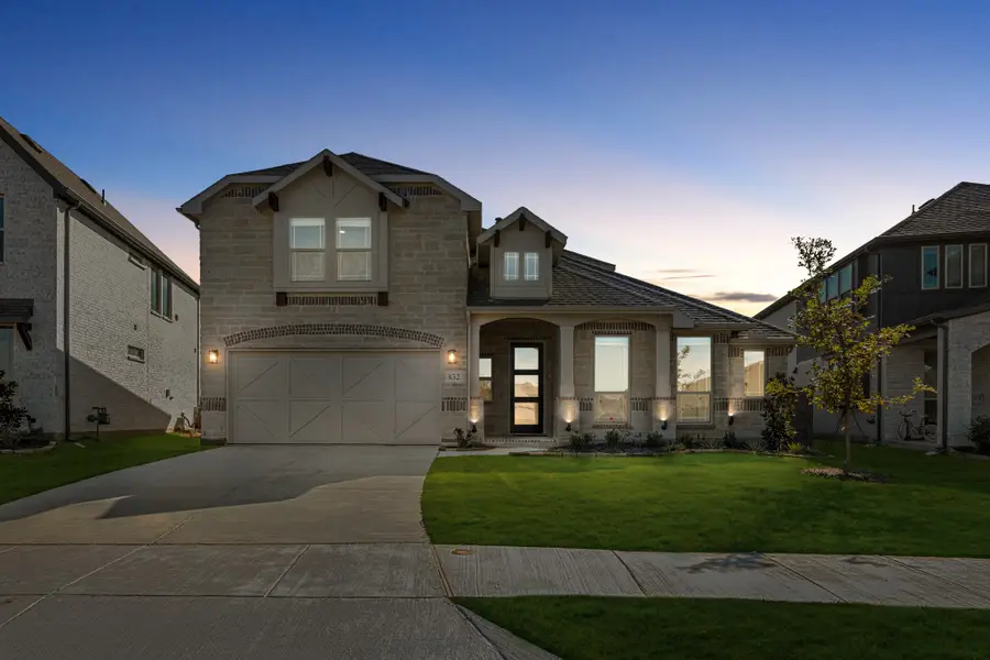 832 Twisted Leaf Lane, Aubrey, TX 76227 - Image #2