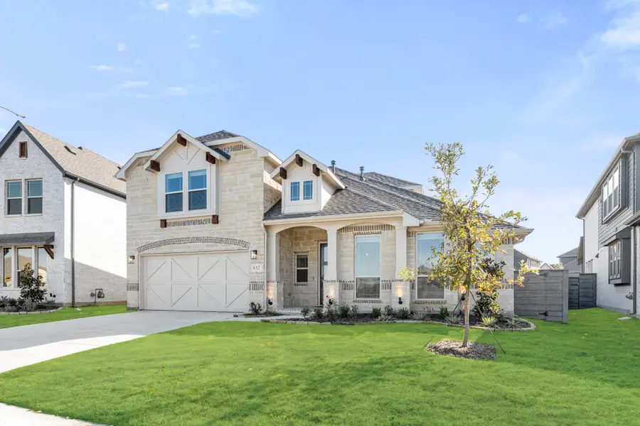 832 Twisted Leaf Lane, Aubrey, TX 76227 - Image #3