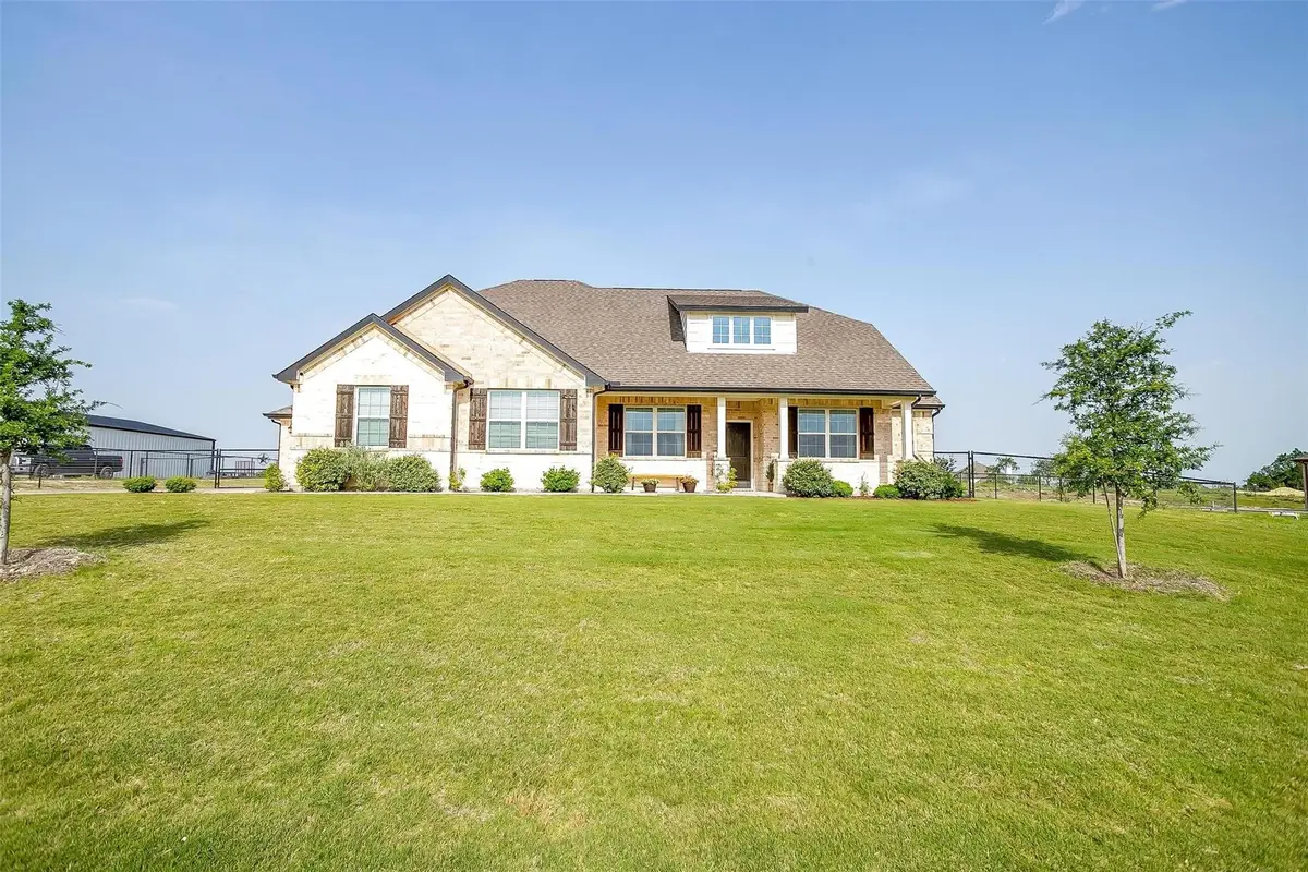 340 Sanger Drive, Springtown, TX 76082 - Image #1