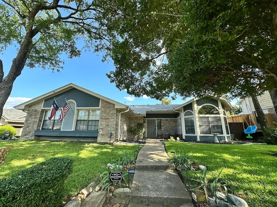 322 Allegheny Trail Lane, Garland, TX 75043 - Image #2