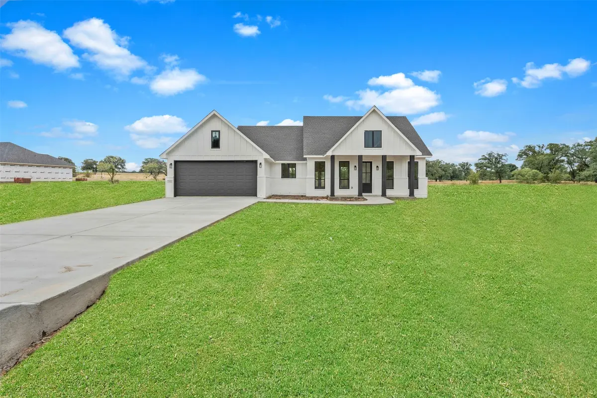 252 Jimmy Lane, Millsap, TX 76066 - Image #1
