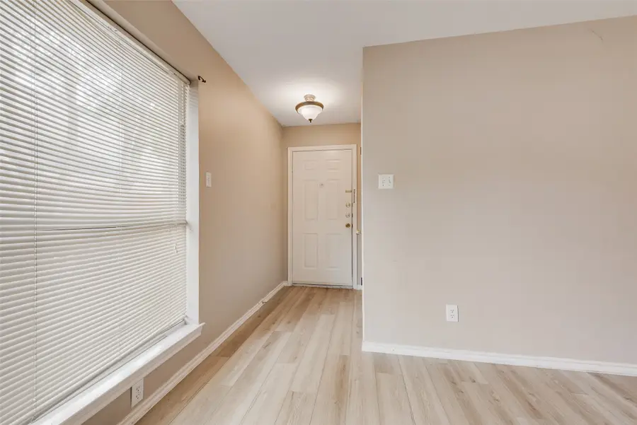 225 Juniper Ridge Court, Desoto, TX 75115 - Image #3