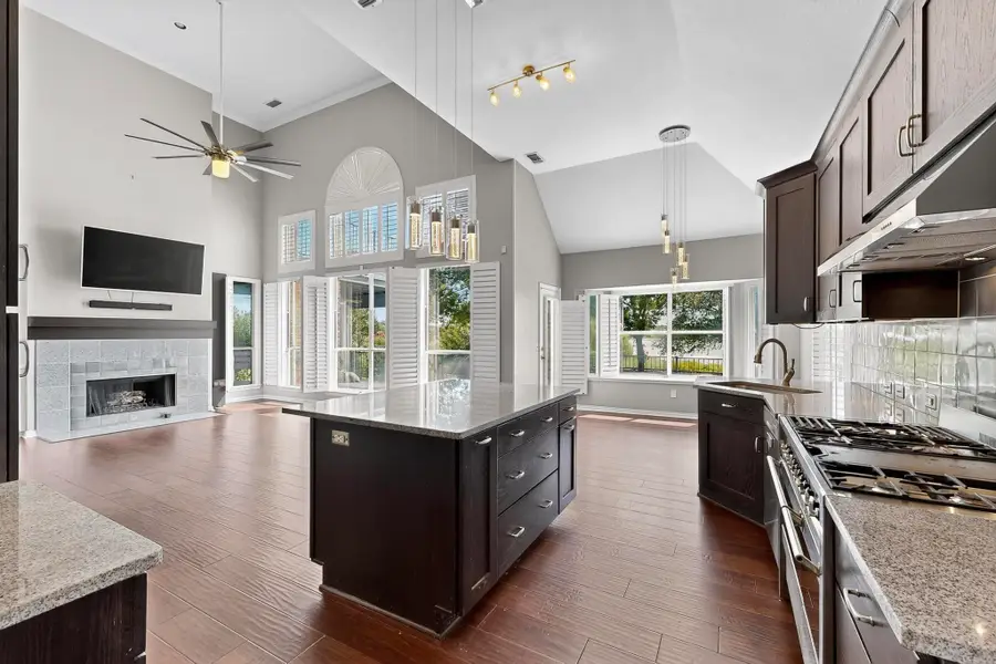 4049 Heron Cove Lane, The Colony, TX 75056 - Image #3