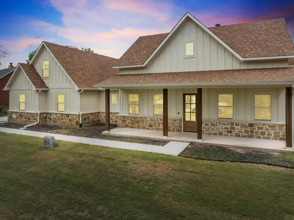 2028 Feather Lane, Weatherford, TX 76088