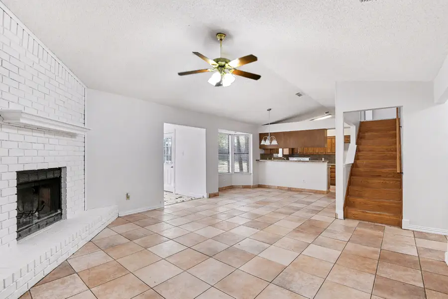 7912 Prairie Drive, Watauga, TX 76148 - Image #3