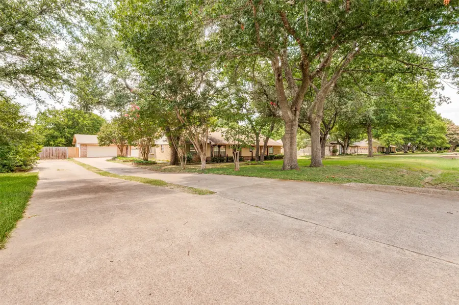405 Shadowwood Trail, Ovilla, TX 75154 - Image #3