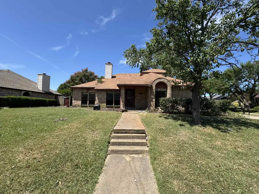 8917 Pine Forest Drive, Rowlett, TX 75088 - Image #2