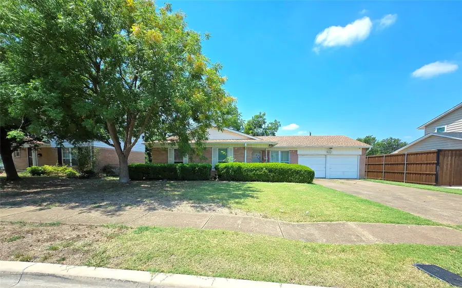14517 Dennis Lane, Farmers Branch, TX 75234 - Image #2