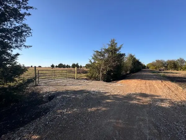 2497 County Road 3320 #5, Pecan Gap, TX 75469