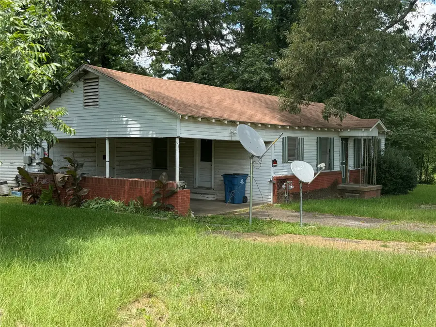 903 E Mary Avenue, Gladewater, TX 75647 - Image #2
