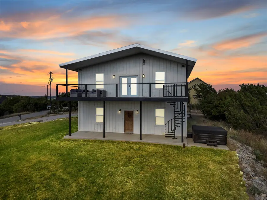 200 Peninsula Court, Bluff Dale, TX 76433 - Image #3