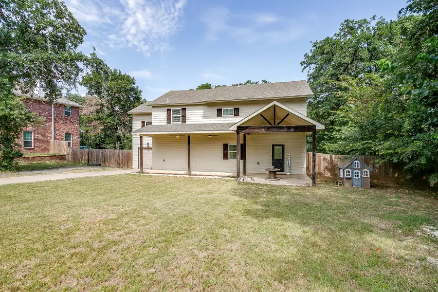 2341 Oak Leaf Trail, Cleburne, TX 76031 - Image #3