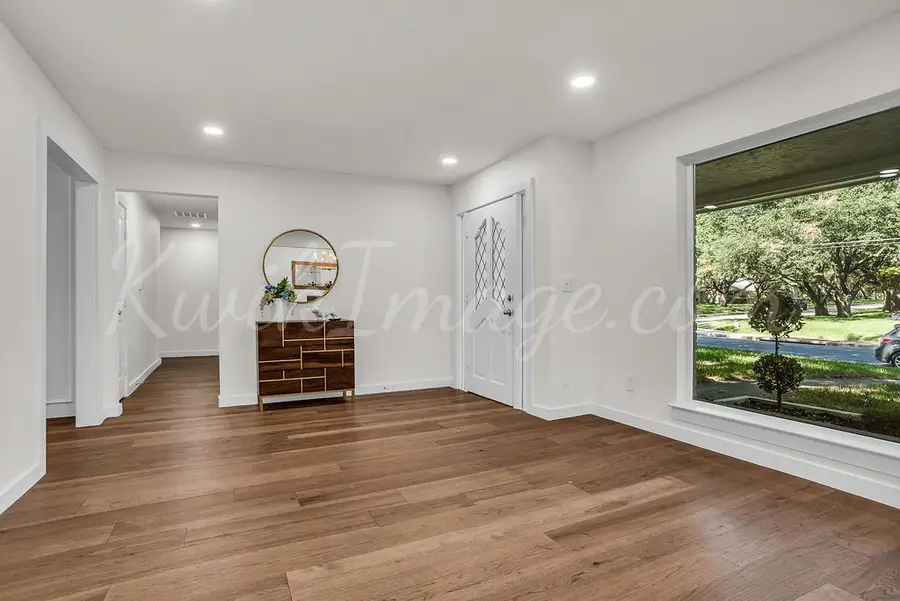 8808 Echo Valley Drive, Dallas, TX 75243 - Image #3