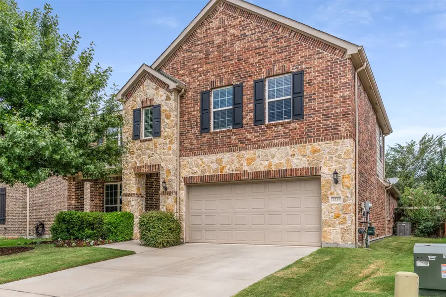 2225 Olivia Lane, Little Elm, TX 75068 - Image #2