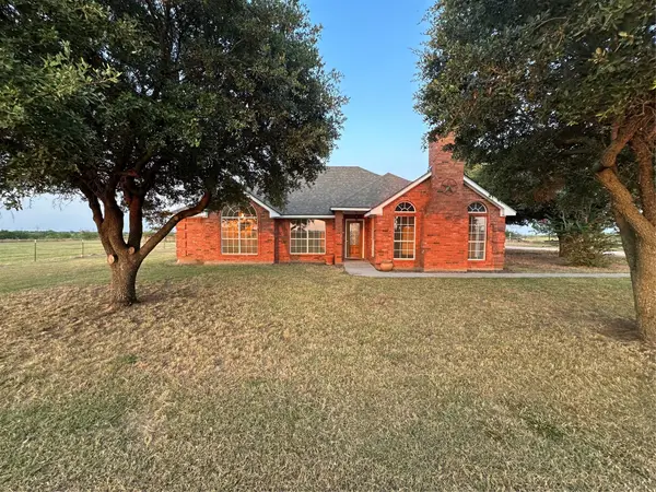 1177 Plover Circle, Ponder, TX 76259