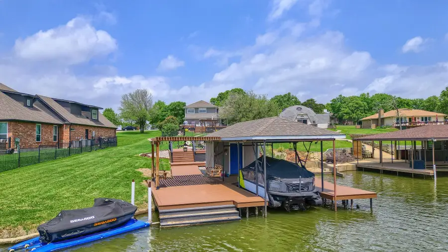 116 Seminole Drive, Lake Kiowa, TX 76240 - Image #2