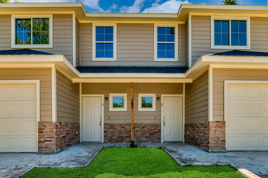 803 S 6th Street, Bonham, TX 75418 - Image #3