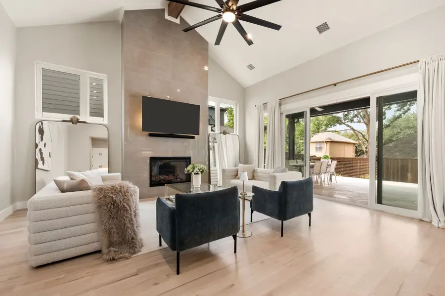 2092 Holt Way, Grapevine, TX 76051 - Image #3