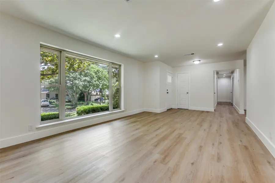 406 Shadywood Lane, Richardson, TX 75080 - Image #3