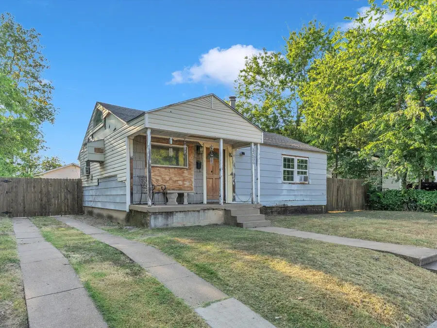 3300 Ray Simon Drive, Fort Worth, TX 76106 - Image #2