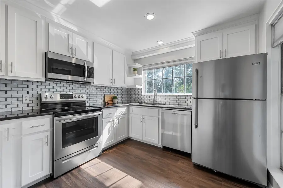 2901 Lake Shore Drive #407, Waco, TX 76708 - Image #3