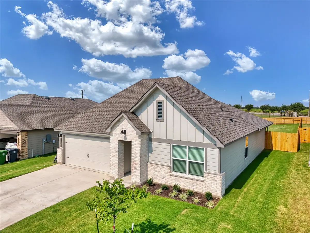 12536 Tarres Court, Lorena, TX 76655 - Image #1