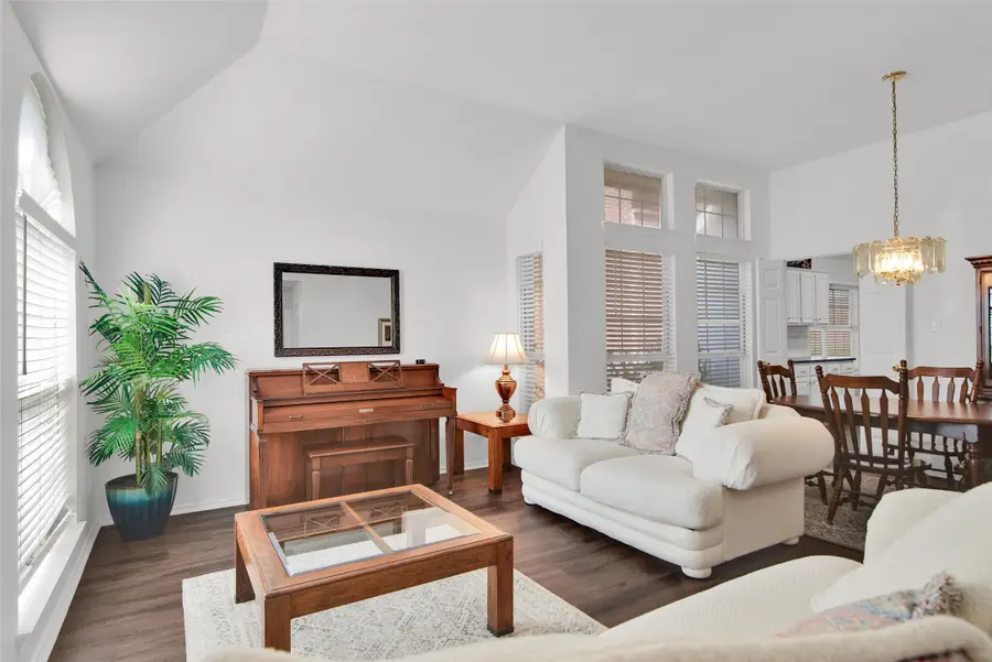 1733 Sheffield Drive, Garland, TX 75040 - Image #2