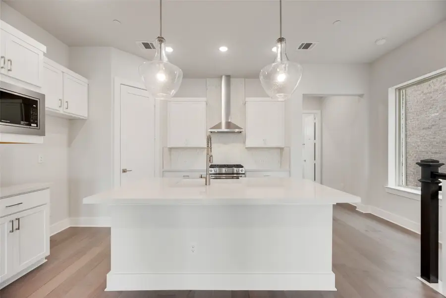 945 Heights Way, Plano, TX 75075 - Image #2