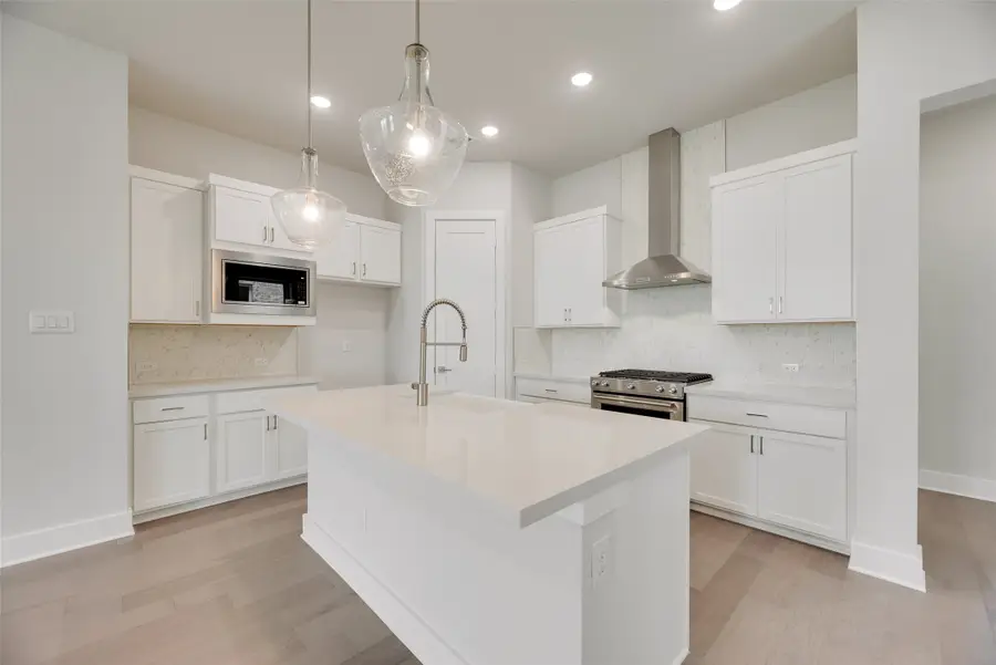 945 Heights Way, Plano, TX 75075 - Image #3